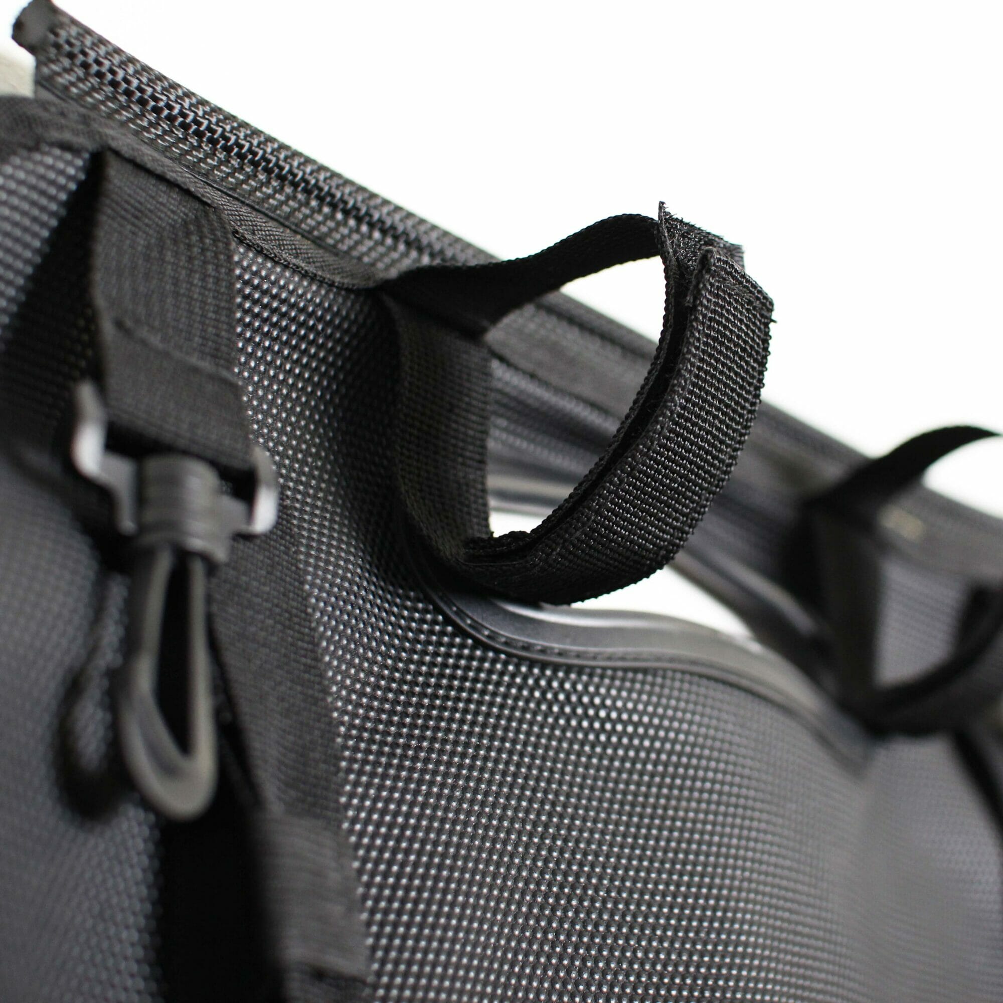 CAMPWERK Tasche schwarz - der perfekte Organizer für innen und aussen