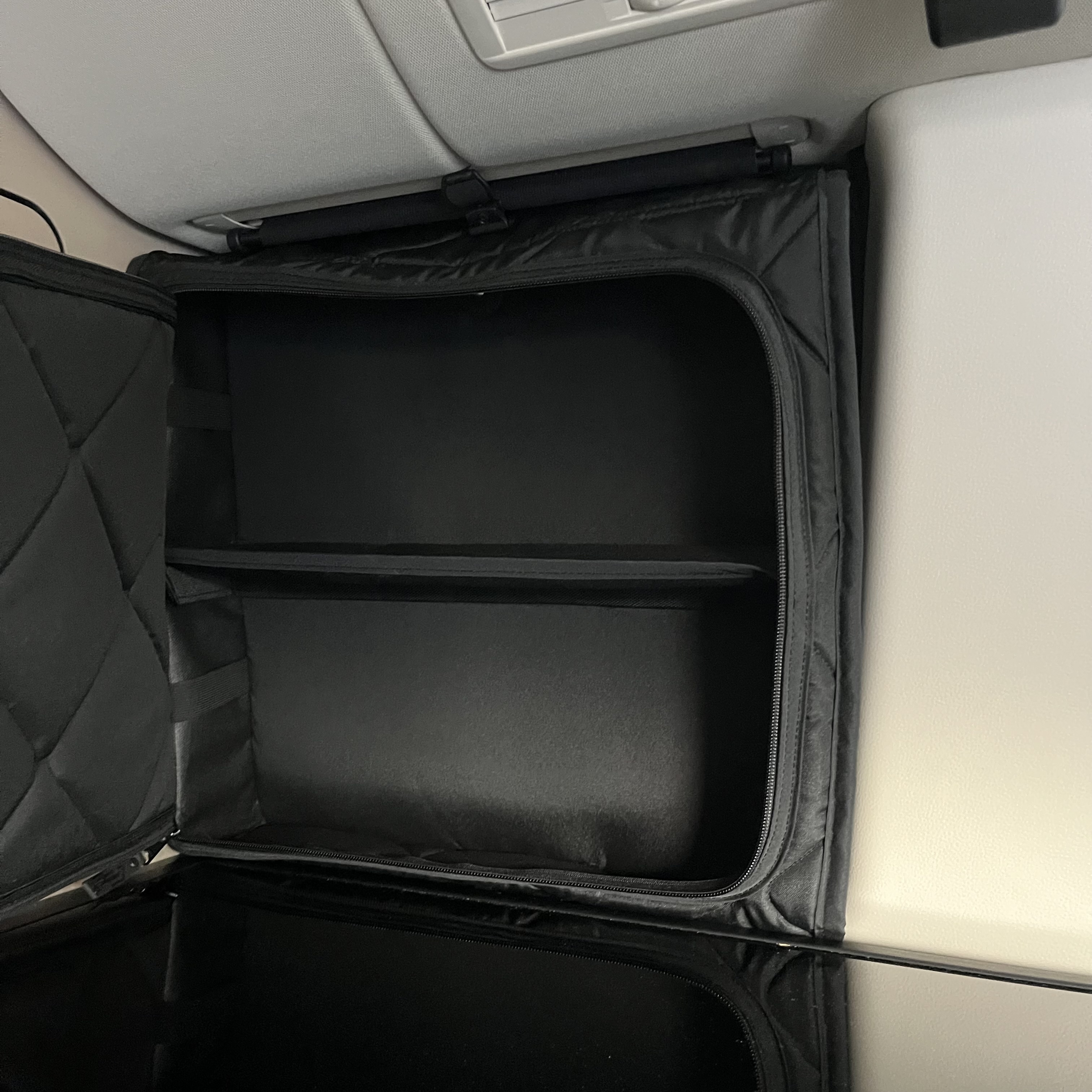 Projectcamper "my life" Fenstertasche über dem Kühlschrank für den Marco Polo Projectcamper "my life" Fenstertasche über dem Kühlschrank für den Marco Polo